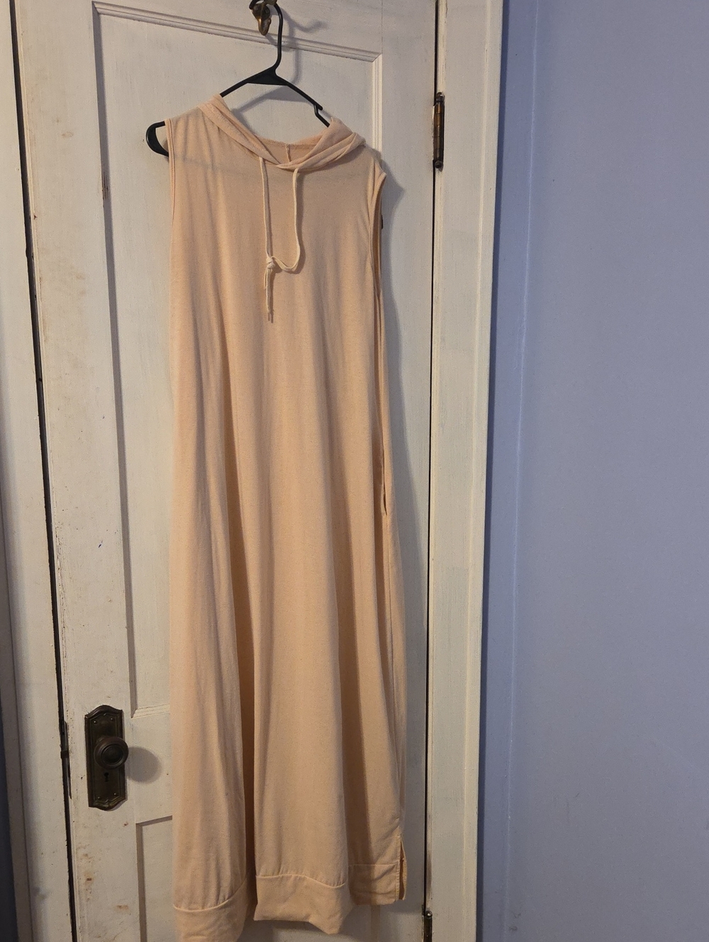 🦋Maxi Sleeveless Hooded Maxi Dress in Light Cream